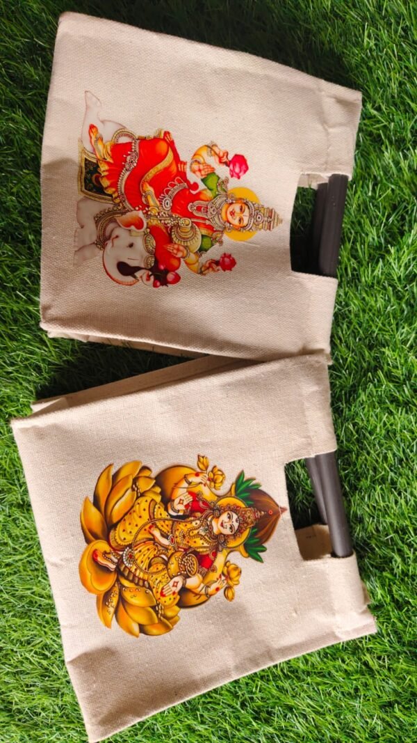Full canvas bags with different digital prints